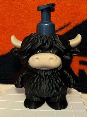 Highland Cow Bath and Body Works Soap Holder by 3d print